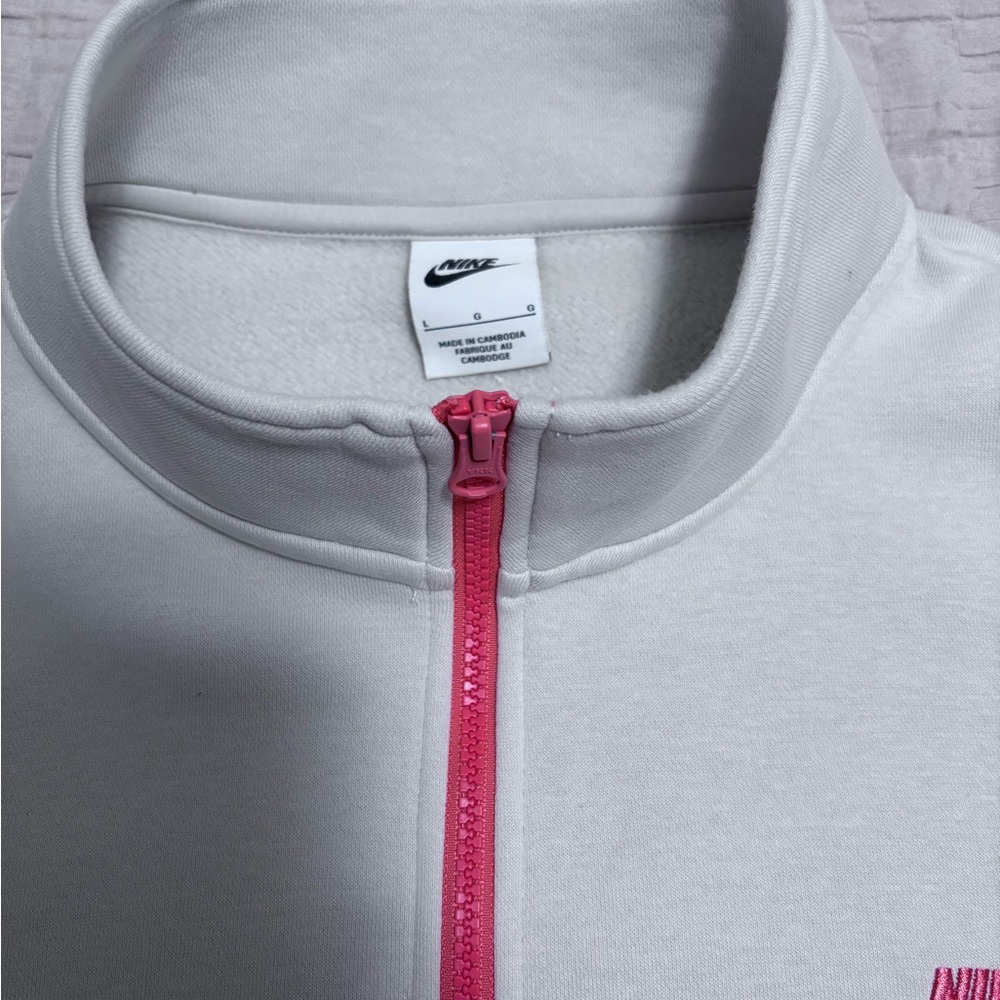 Nike Cream and Corral zip-Up Jacket Sweatshirt